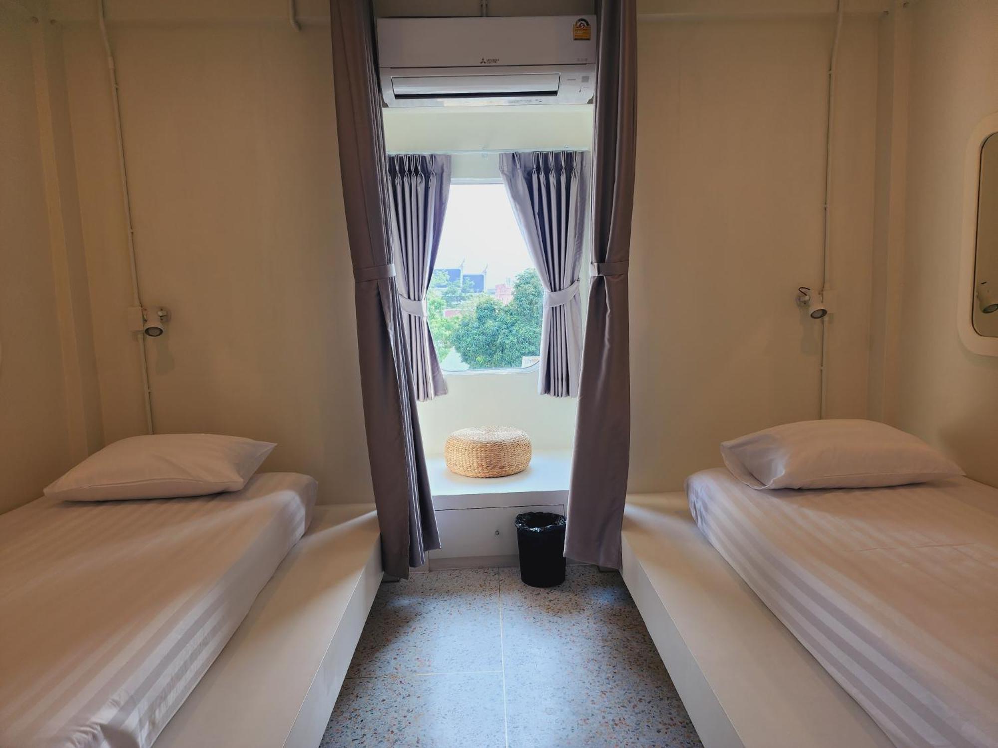 Line Bangkok Hostel ภายนอก รูปภาพ
